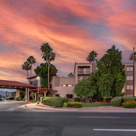 Best Western Plus Scottsdale Thunderbird Suites Exterior photo